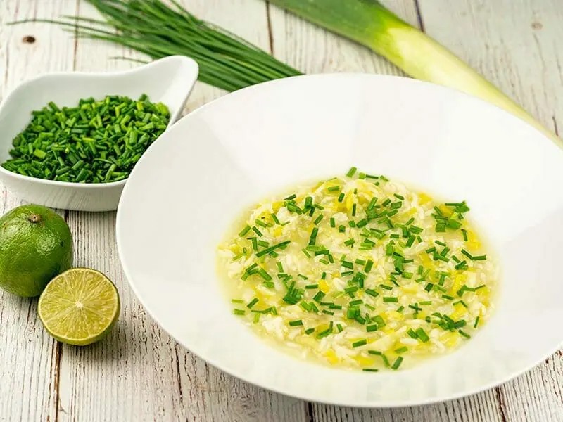 Soupe de poireaux à la ciboulette