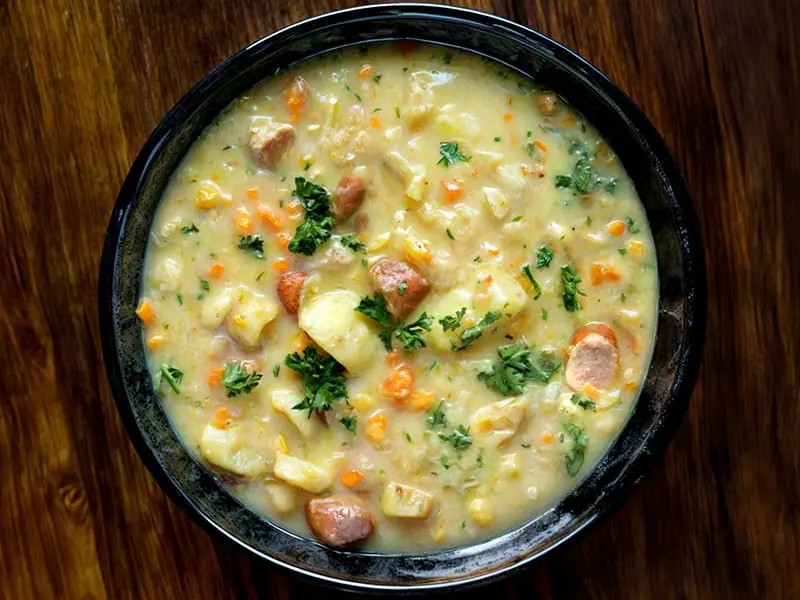 Soupe rustique de pommes de terre